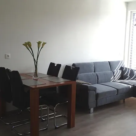 Apartment With Parking In The City Center براتسيلافا