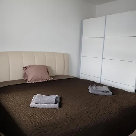 Apartment With Parking In The City Center