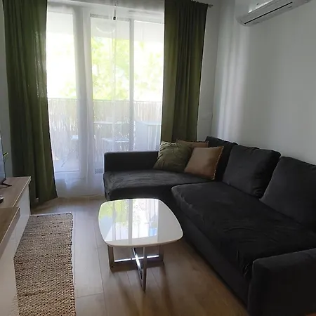 In The Old Town With Privat Parking Apartamento