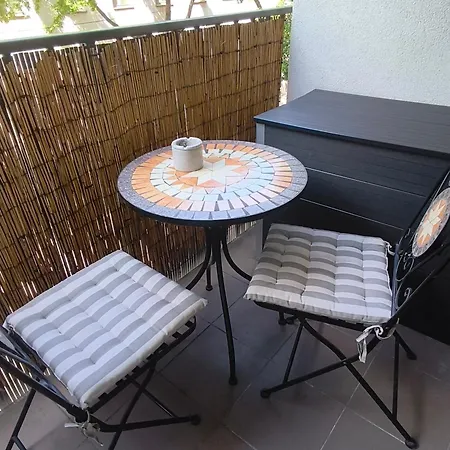 In The Old Town With Privat Parking Apartamento